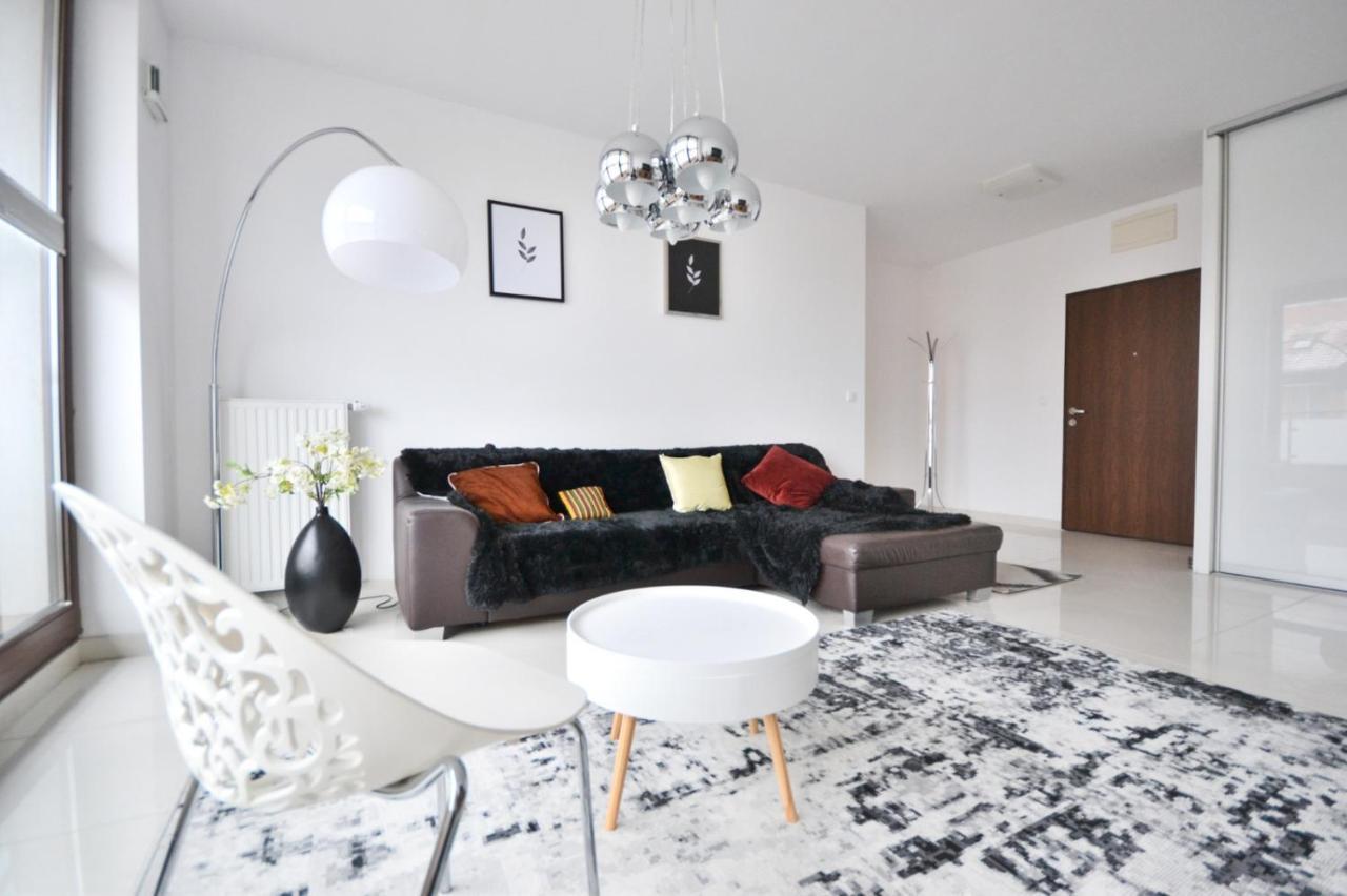 Apartament Kazimierza Wielkiego 5 Apartment Poznan Exterior photo